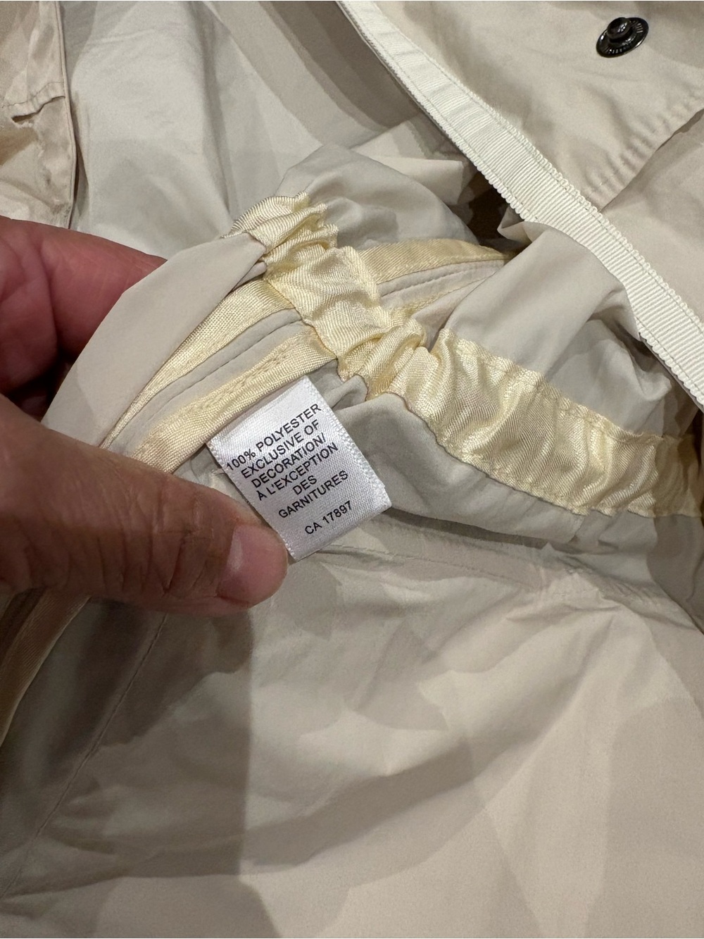 Banana Republic Women's Cream Lightweight Anorak Jacket with Ruffle Collar, Sz S - Picture 6 of 10